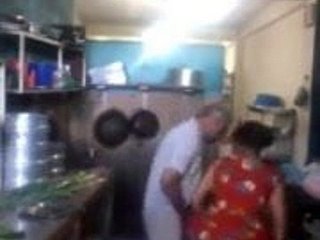 Proprietário da loja execute Sri Lanka foder sua empregada
