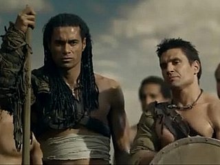 Spartacus کے - تمام شہوانی، شہوت انگیز مناظر - میدان کے دیوتا